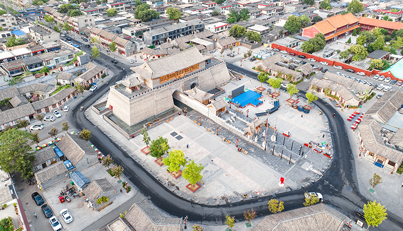 2022年9月8日，石家莊，航拍正定縣正定古城陽和樓與正定歷史文化街。